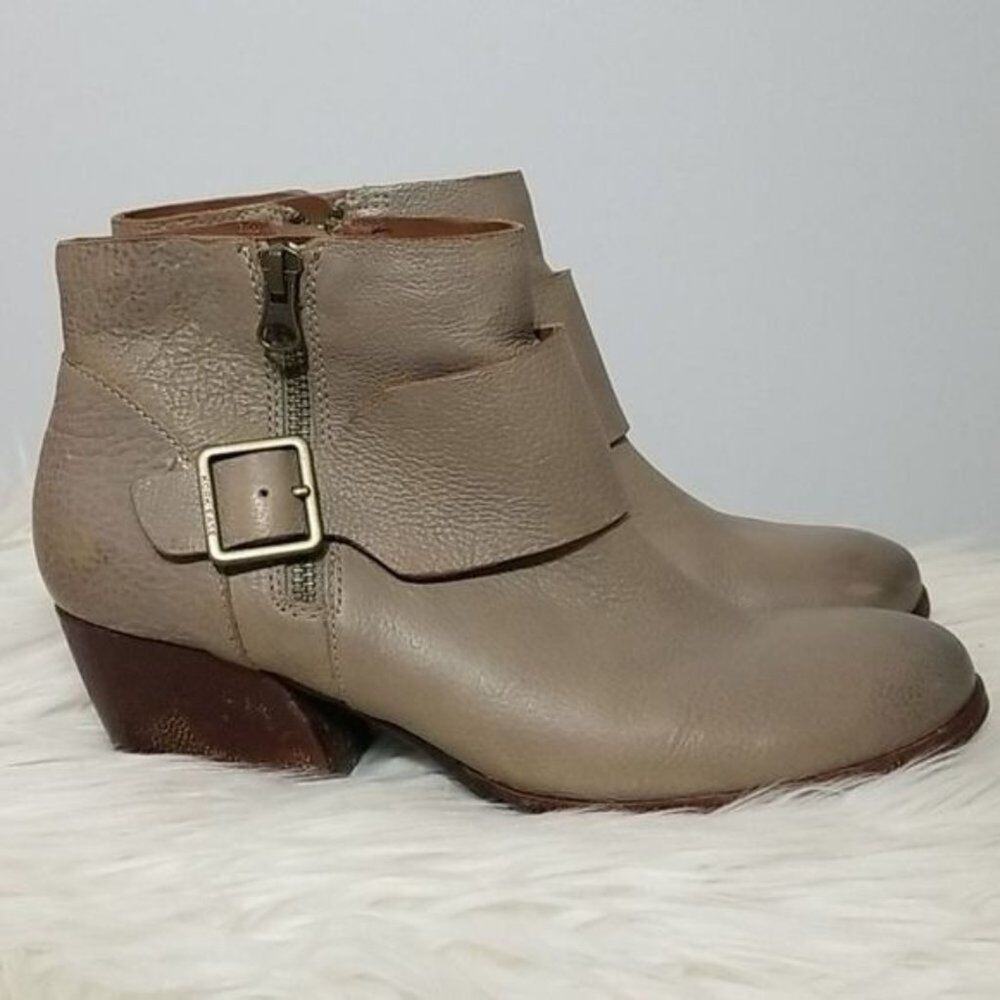 Kork-Ease Isa Ankle Boots Grey Taupe Leather Side Zip Bootie Women's Size 8.5 M